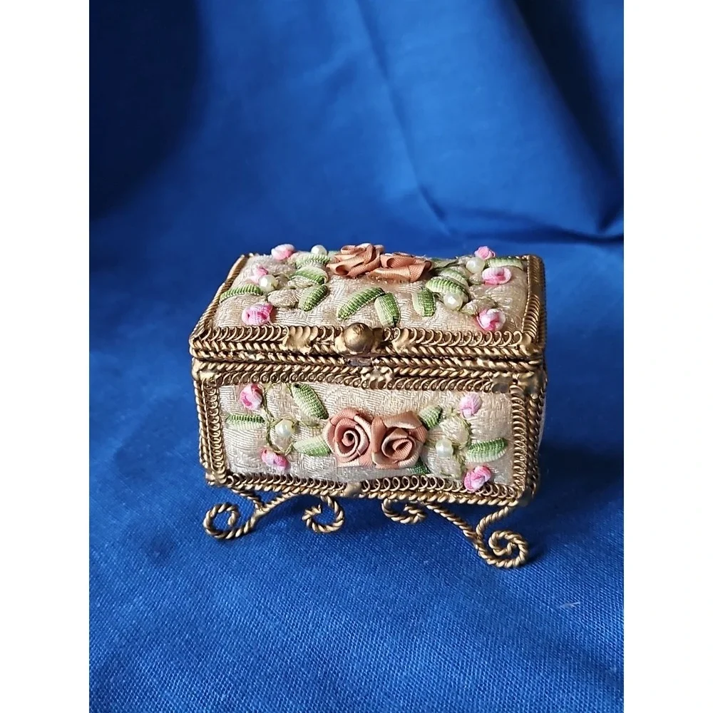 Hollywood Regency Trinket Box Footed Twist Gold Ribbon Embroidery Shabby Chic‎